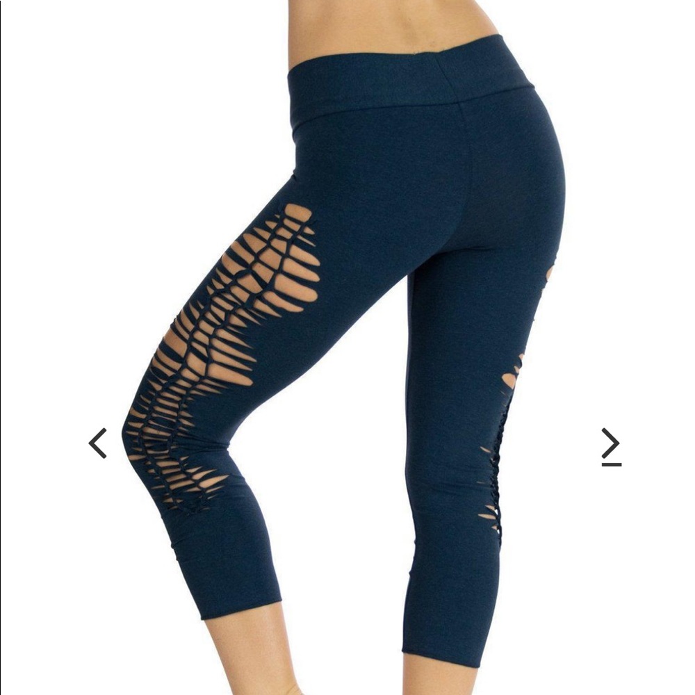 MahaDevi Design Malaya yoga tights braided leg